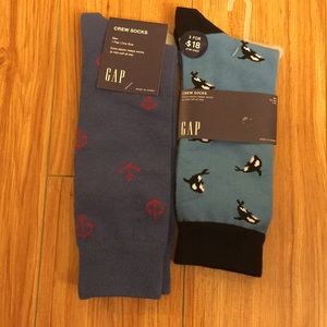 2 pairs of NWT Gap Crew socks, anchor and whale